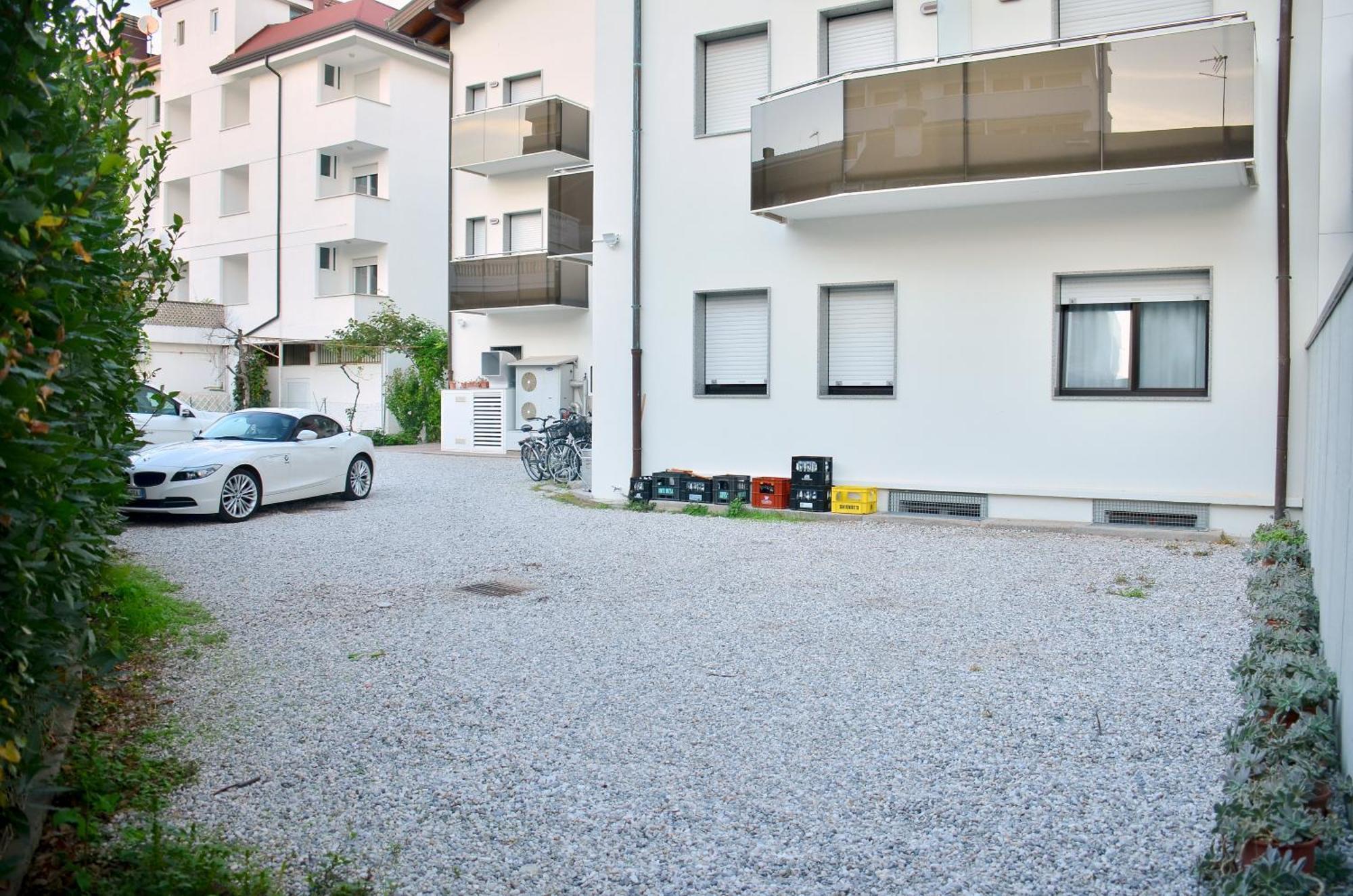 Hotel Etna Lignano Sabbiadoro Exteriör bild